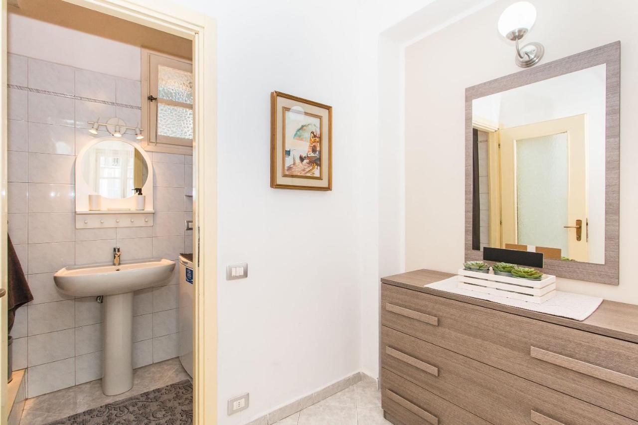 Corso Vittorio & Parco Del Valentino Bright Flat Turim Exterior foto